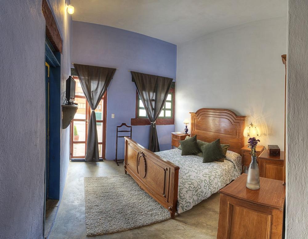 Meson Sacristia De La Soledad Hotel